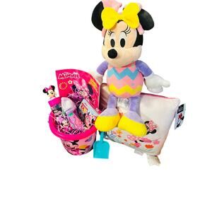 Minnie mouse Easter adorable bundle plush ,Sand bucket , peep socks bubbles
